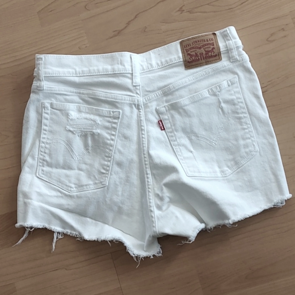 Levi's High-rise Shorts - Picture 2 of 8